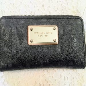 Michael Kors Signature Wallet